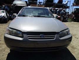 1998 TOYOTA CAMRY LE METALLIC GRAY 2.2L AT 4DR Z15968